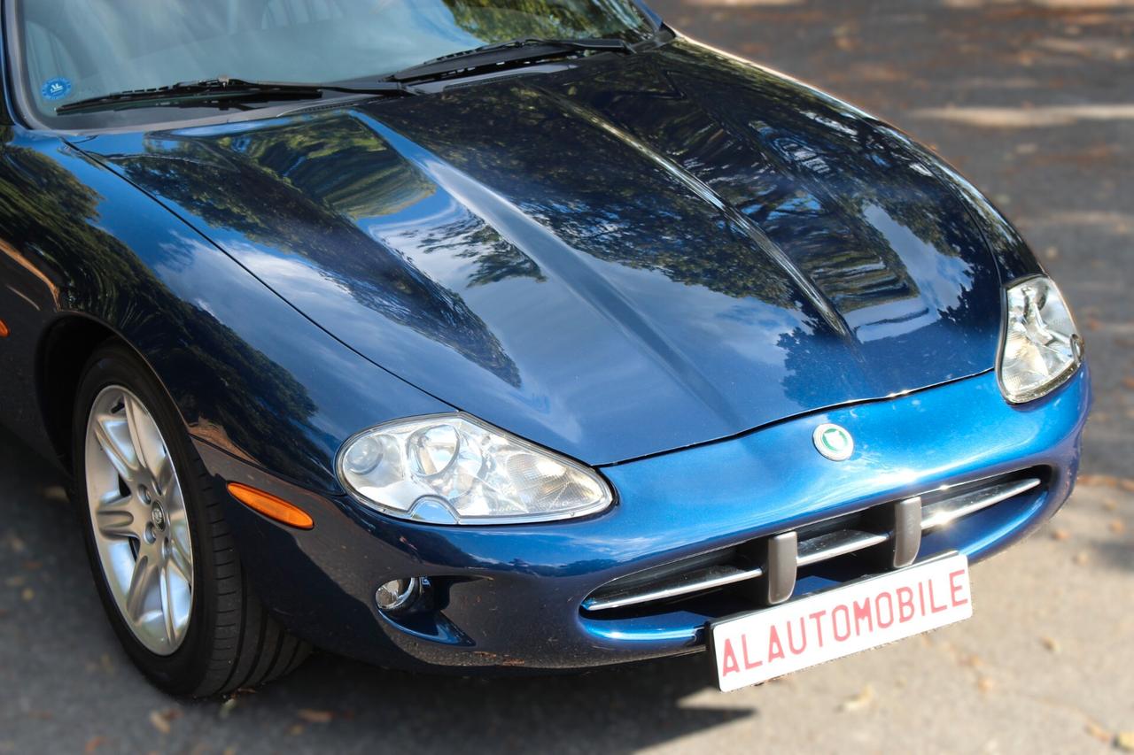 Jaguar XK * Sapphire Blue* Service completo*