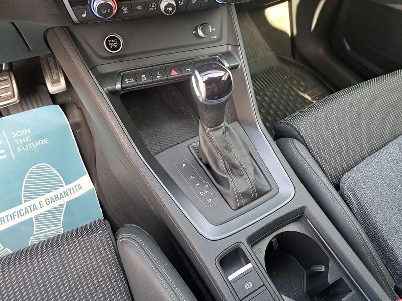 Audi Q3 SPB 35 TDI S tronic Identity Black