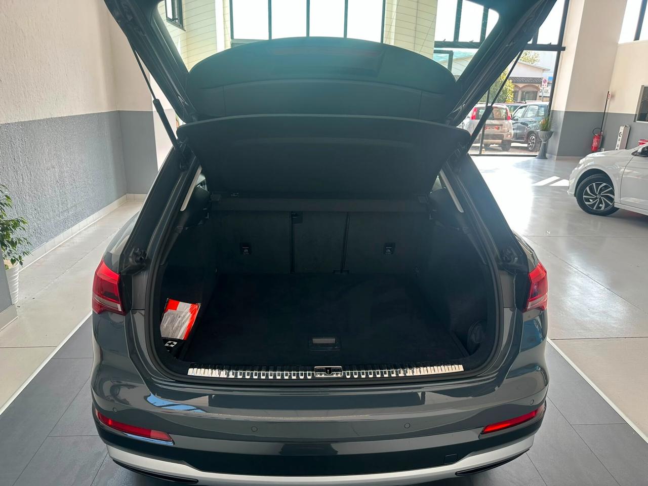 Audi Q3 35 TDI S tronic Business Advanced