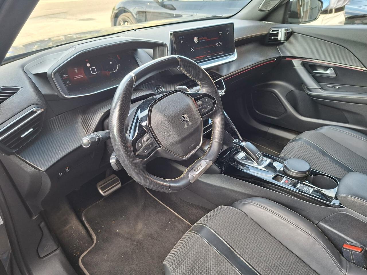 Peugeot 2008 BlueHDi 130 S&S EAT8 GT