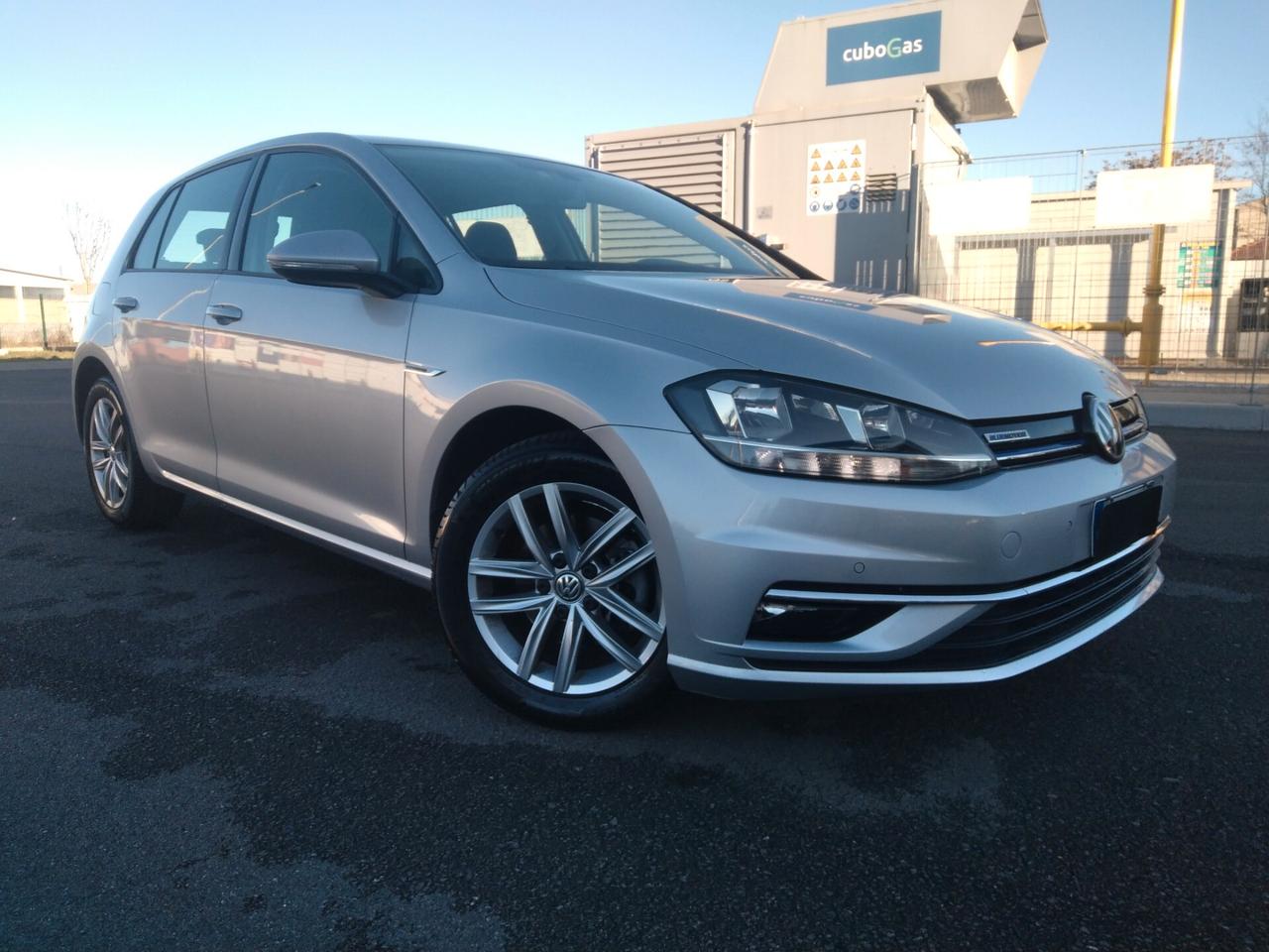 Volkswagen Golf 1.5 TGI DSG 5p. Executive BlueMotion Technology x neopatentati