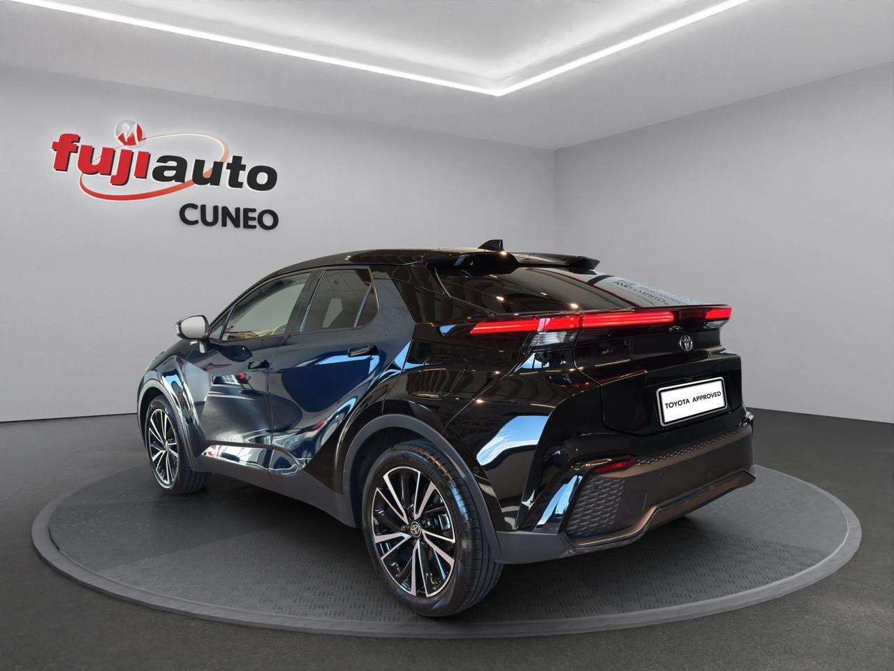 Toyota C-HR 2.0 phev Lounge fwd e-cvt