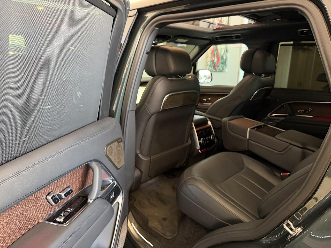 Land Rover Range Rover Range Rover 3.0D l6 350 CV HSE