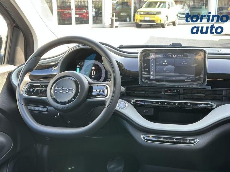 FIAT 500 Action Berlina