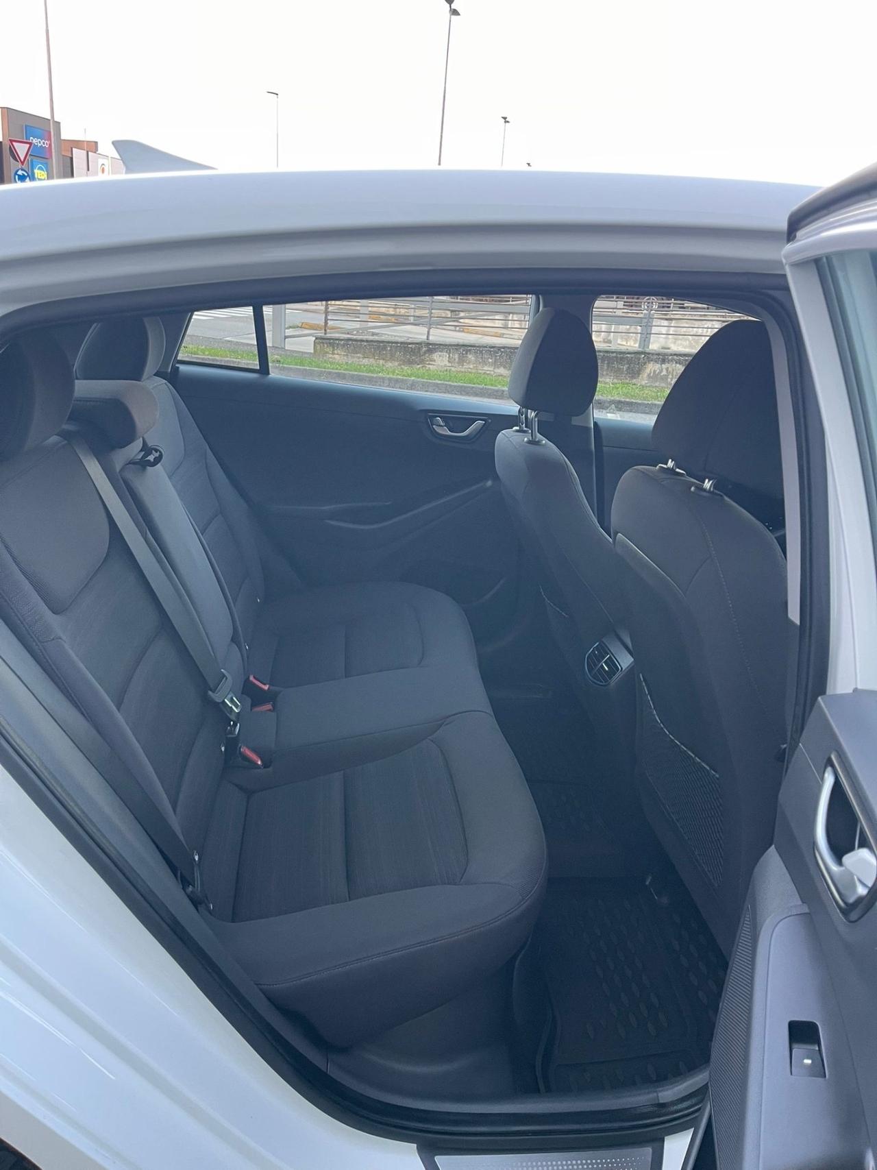 Hyundai Ioniq 1.6 Hybrid DCT Style