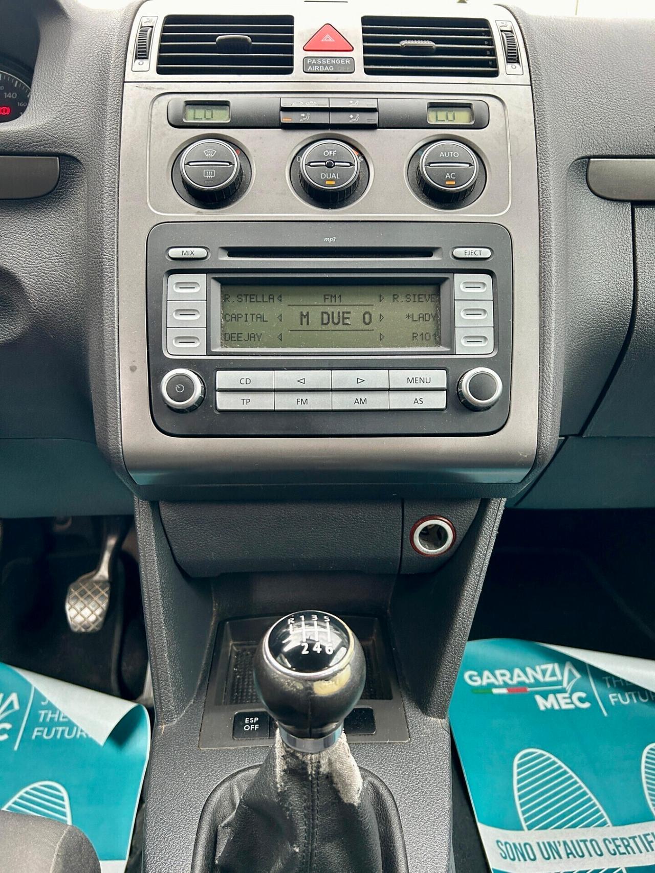 Volkswagen Touran 2.0 TDI DPF Highline 7 POSTI