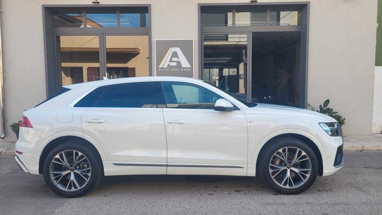 Audi Q8 50 TDI 286 CV Quattro S-Line...