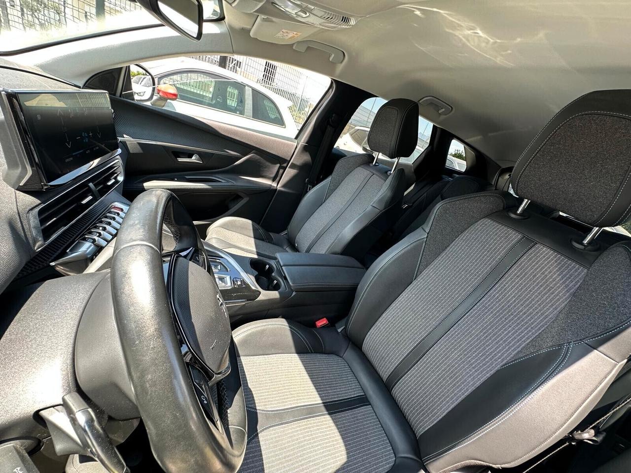 Peugeot 3008 BlueHDi 1.5HDI 130CV Allure 2022 IMPECCABILE