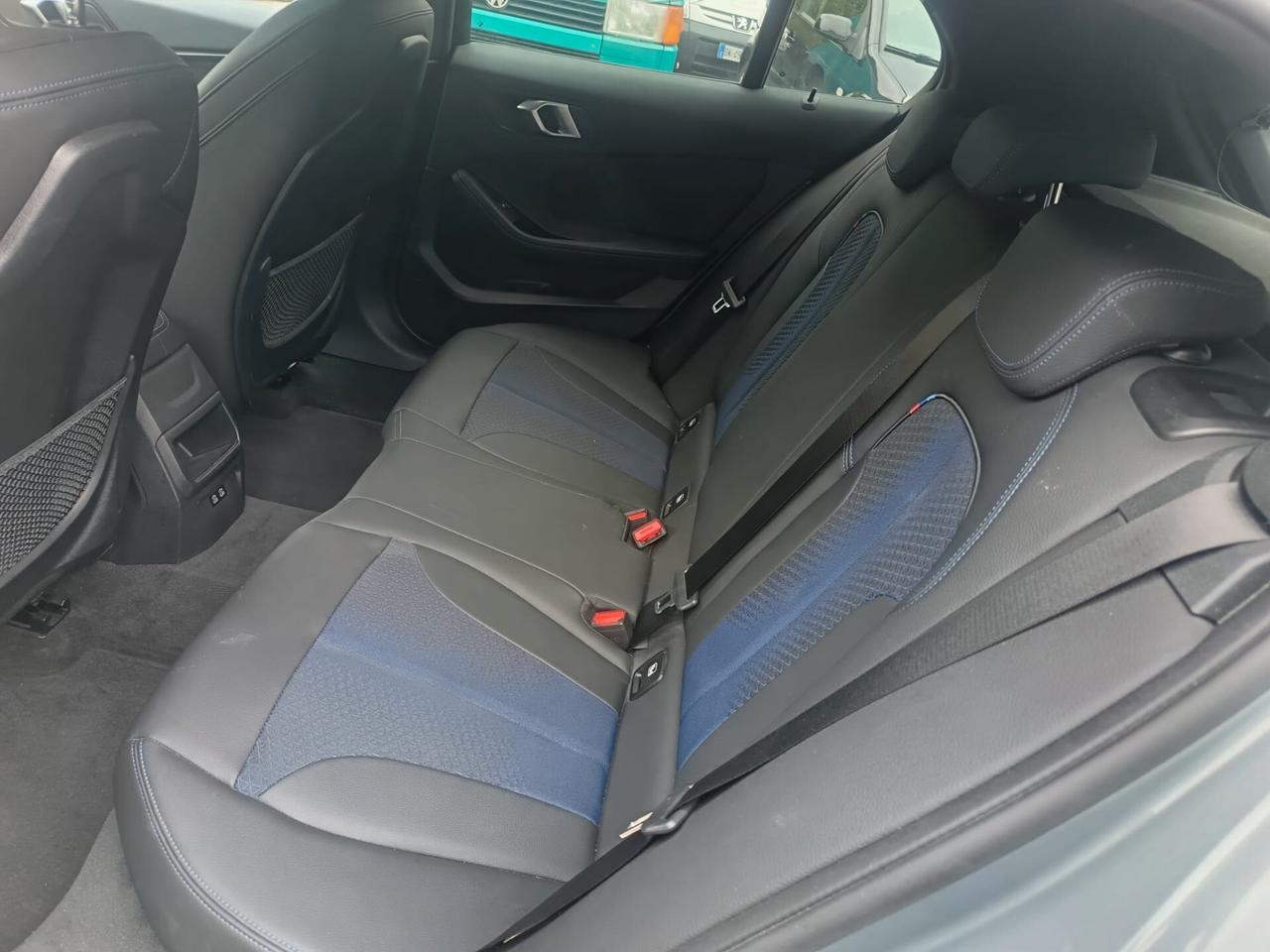 Bmw 118 118i 5p. Msport Exterior