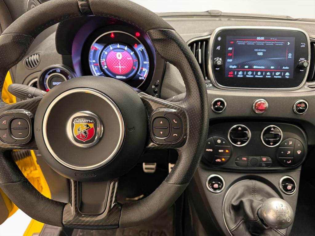 Abarth 595C 2016 - 595C 1.4 t-jet Competizione 180cv