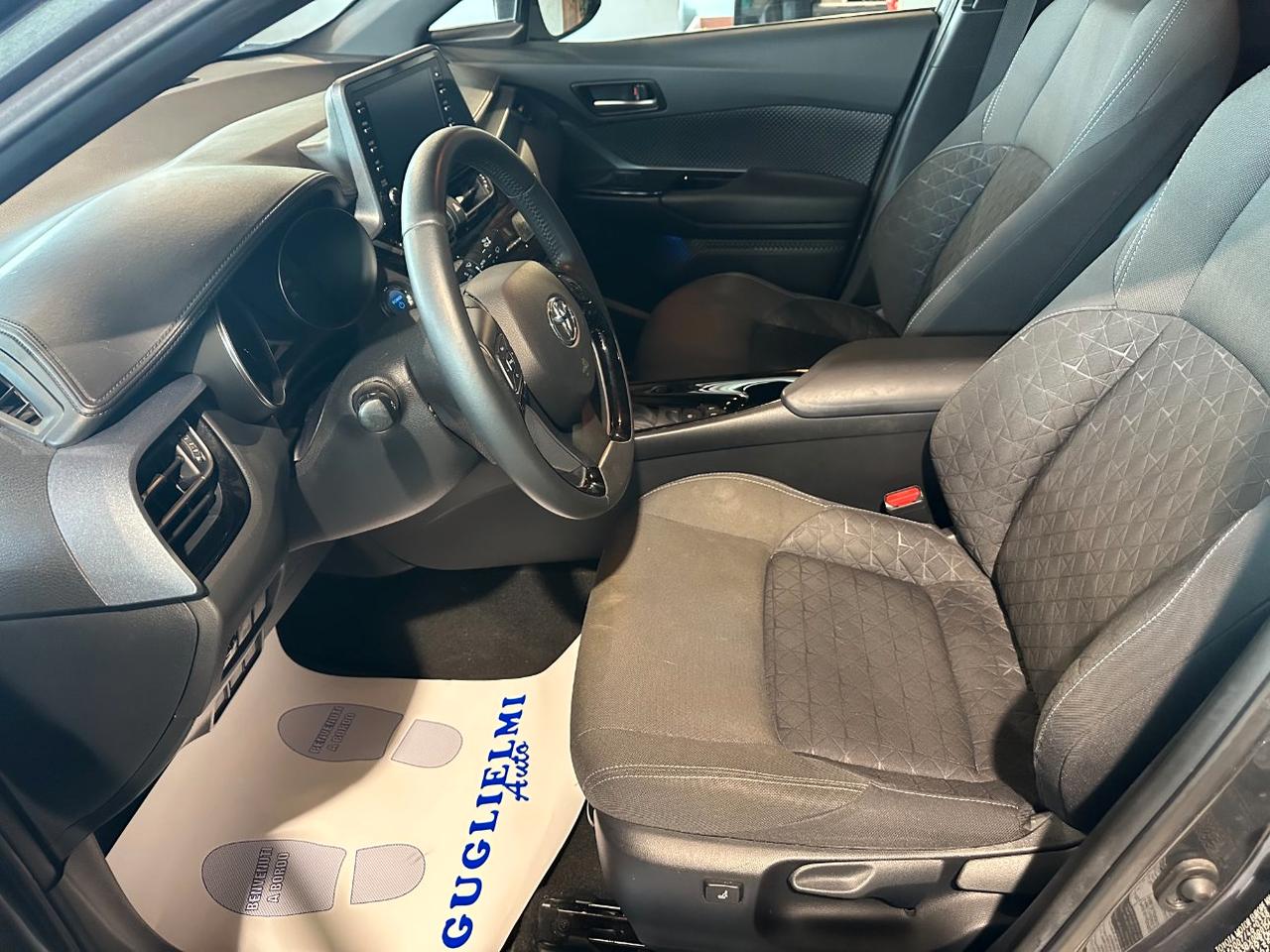 Toyota C-HR 2.0h Trend e-cvt KM 34000
