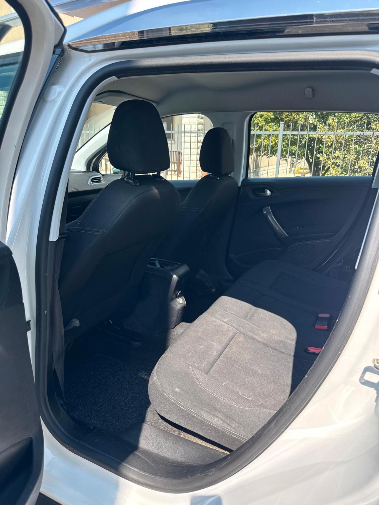 Peugeot 2008 1.6 e-HDi 92 CV Stop&Start Active