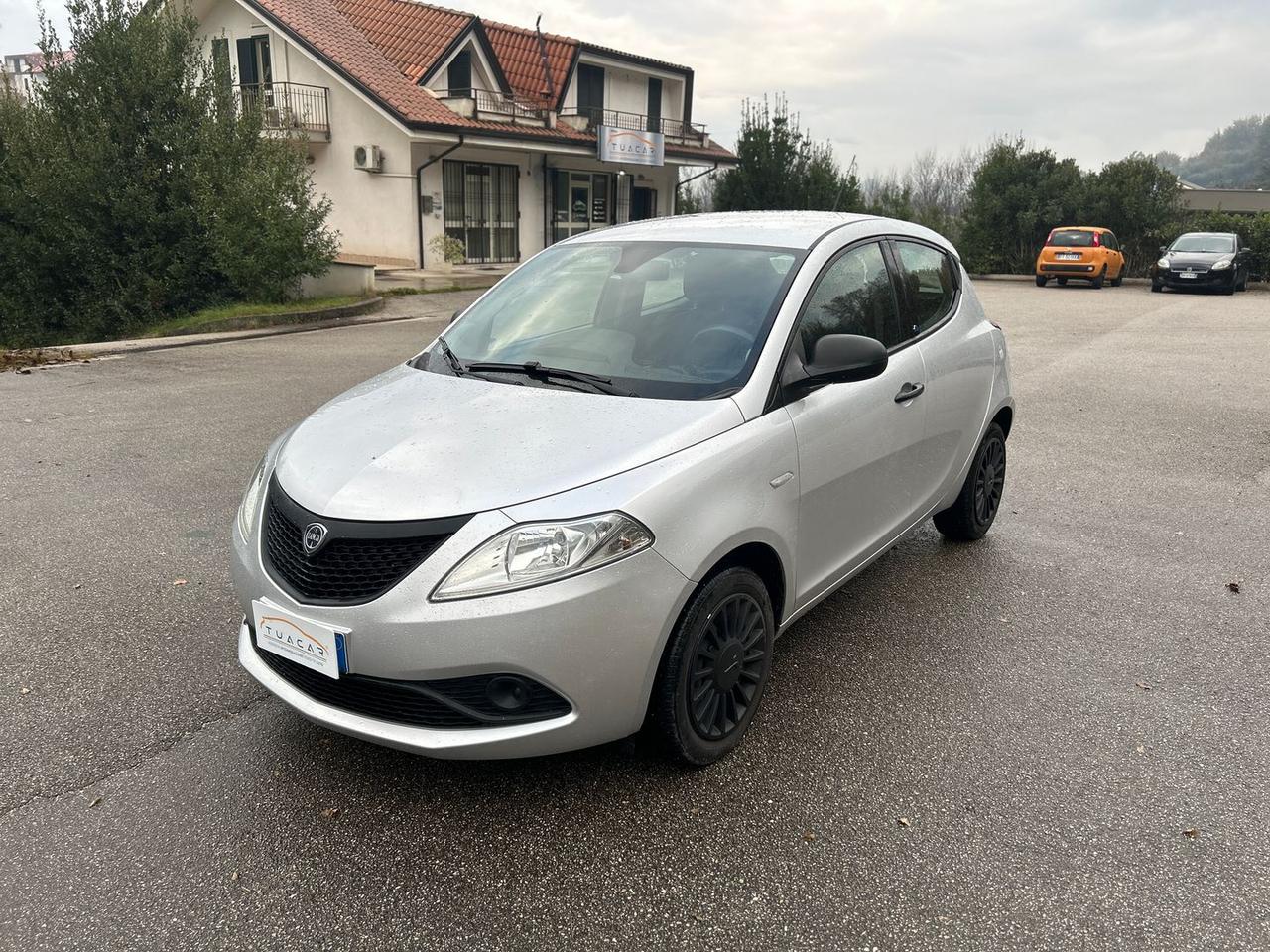 Lancia Ypsilon 1.2 LPG Elefantino Blu