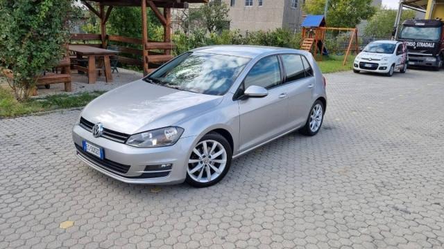 Volkswagen Golf 1.6 tdi Highline 5p