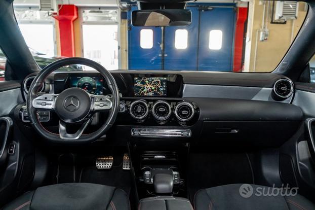 MERCEDES-BENZ CLA 200 d Automatic Premium