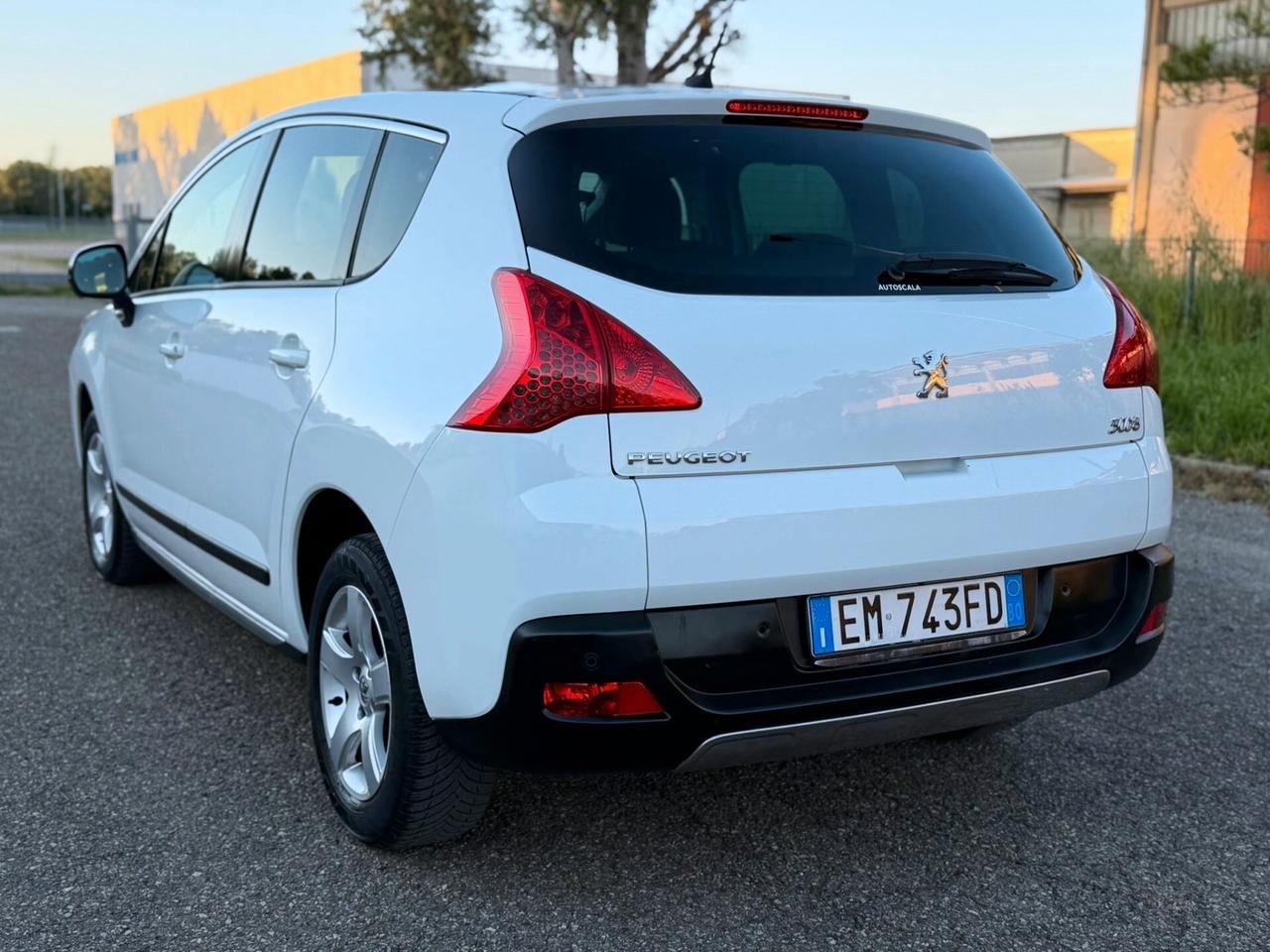 Peugeot 3008 1.6 HDi 115CV Business