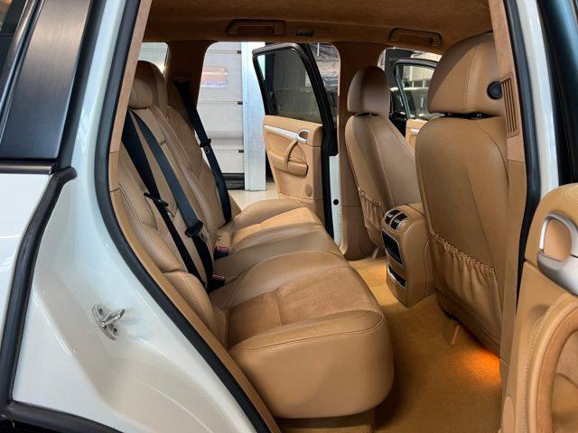PORSCHE Cayenne GTS 4.8 405CV BIANCA & BEIGE ! SERVICE PORSCHE !