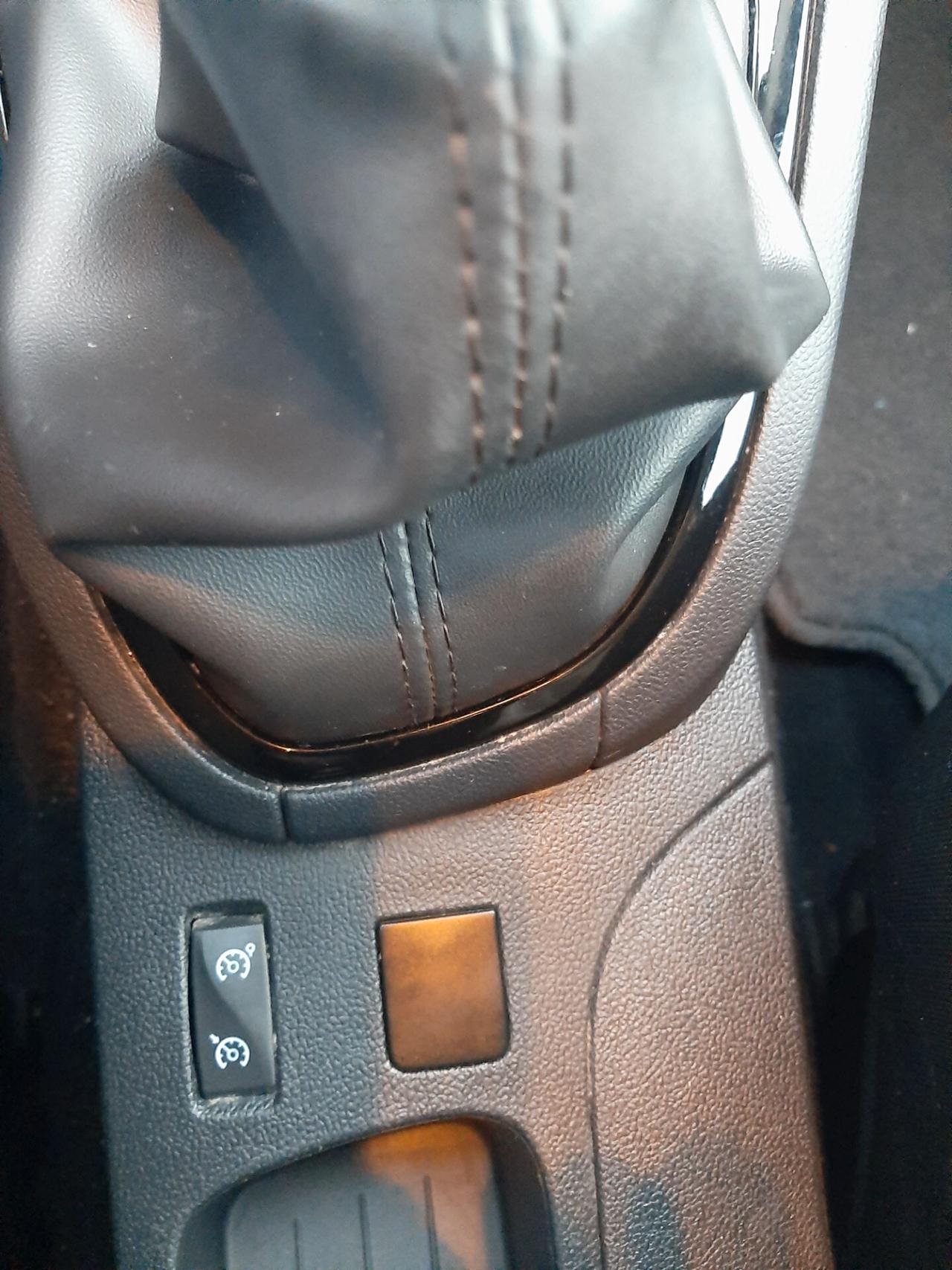 Renault Clio dCi 8V 75 CV 5 porte Duel