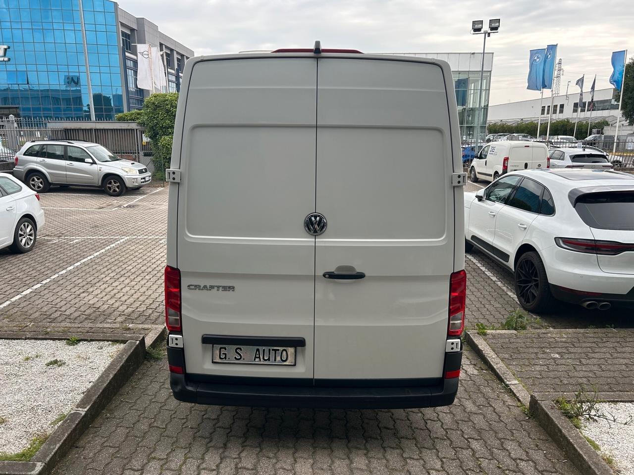 Volkswagen Crafter 35 2.0 TDI 140cv L3H3 PMTA Rampa di carico