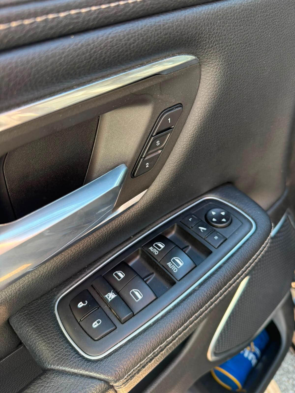 Dodge RAM 1500 5.7 V8 LARAMIE 400cv at8 MY21 GPL