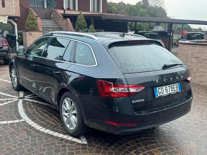 Skoda Superb 2.0 TDI EVO 122 CV SCR DSG Wagon Style
