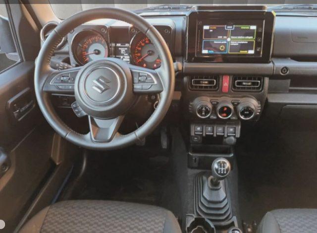 SUZUKI Jimny 1.5 5MT Top