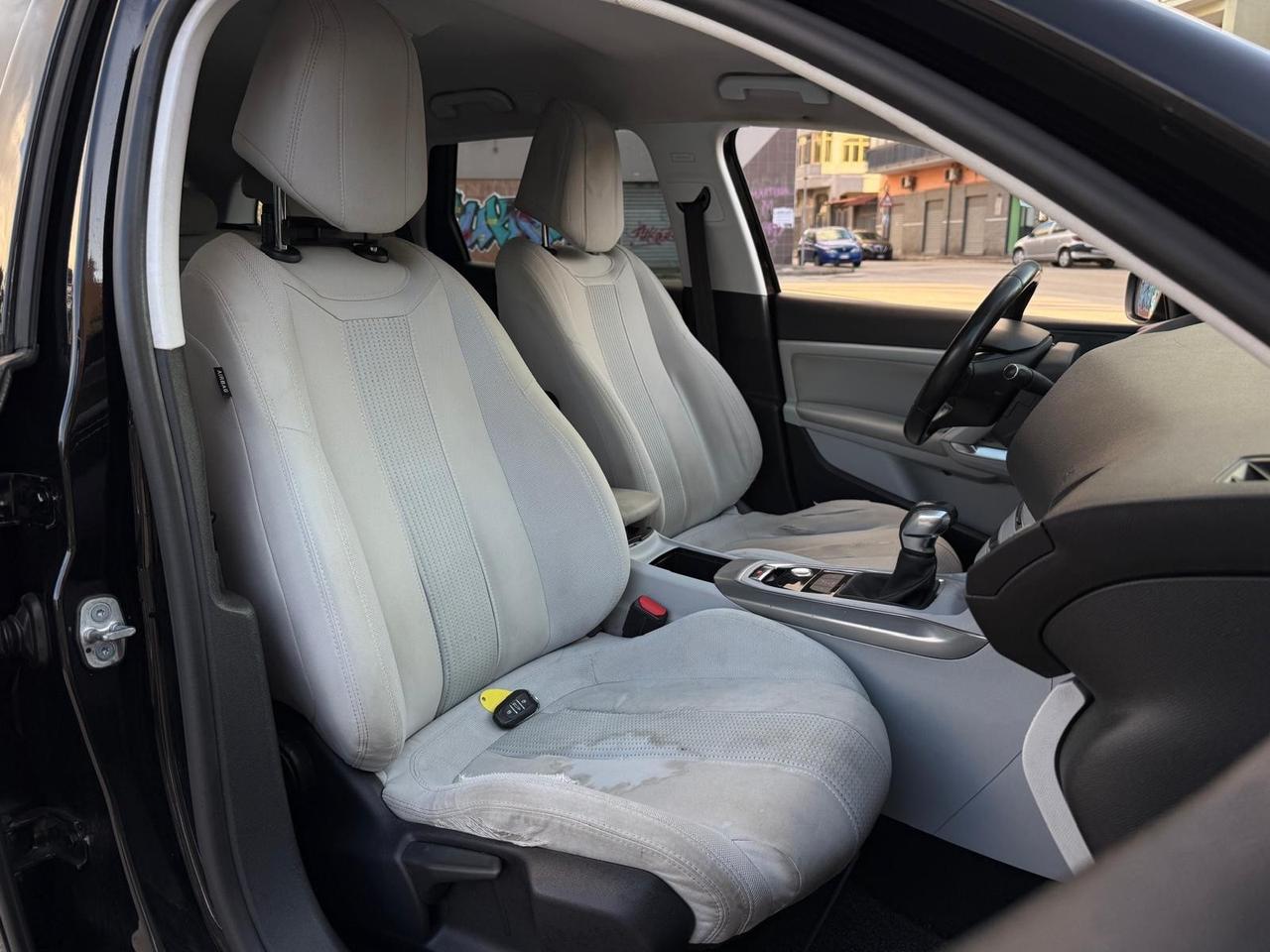 Peugeot 308 BlueHDi 120CV CAMBIO AUTOMATICO