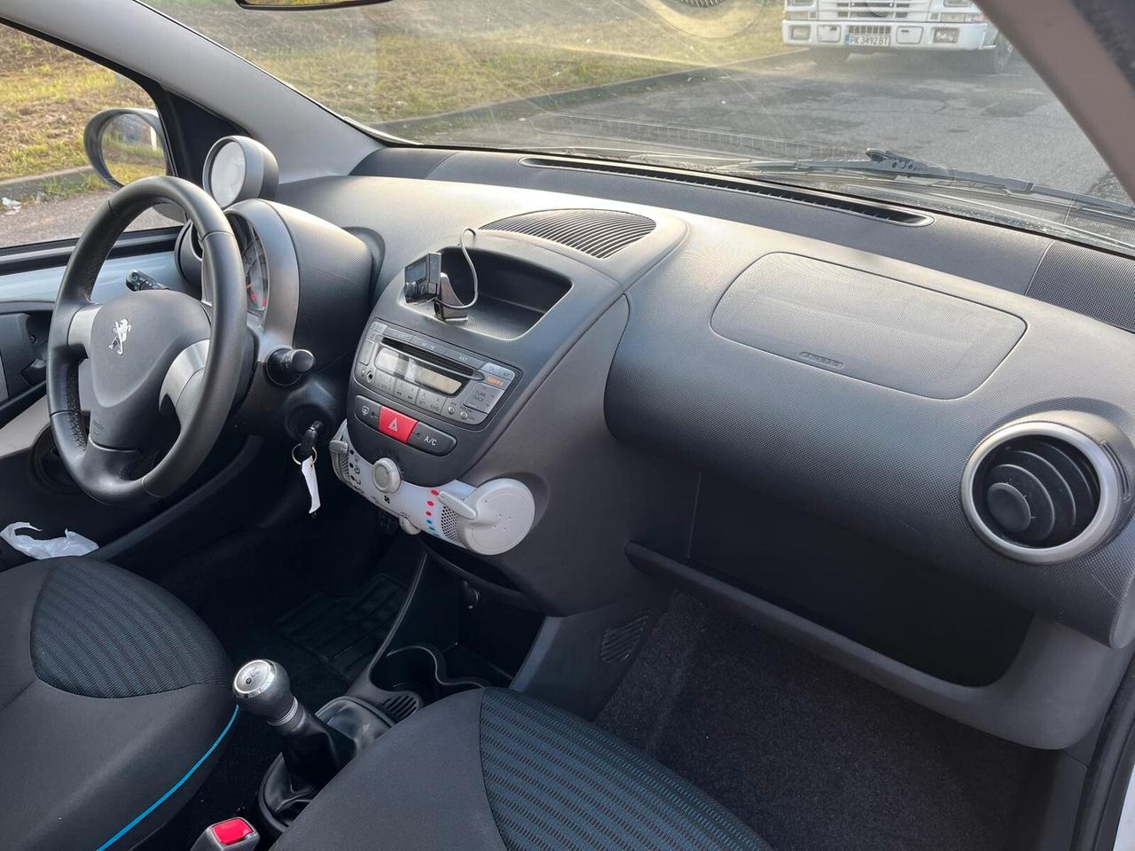 Peugeot 107 1.0 68CV 5p. Superga