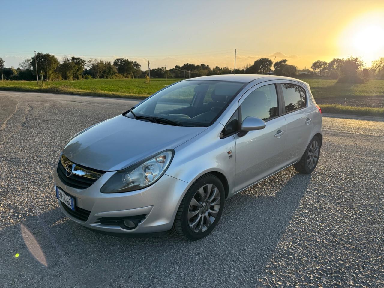 Opel Corsa 1.2 5 porte Cosmo