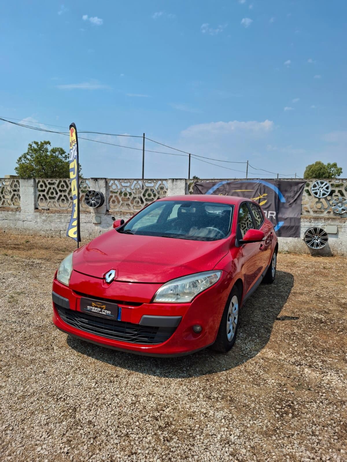 Renault Megane 1.5 dCi 90CV CON GANCIO TRAINO