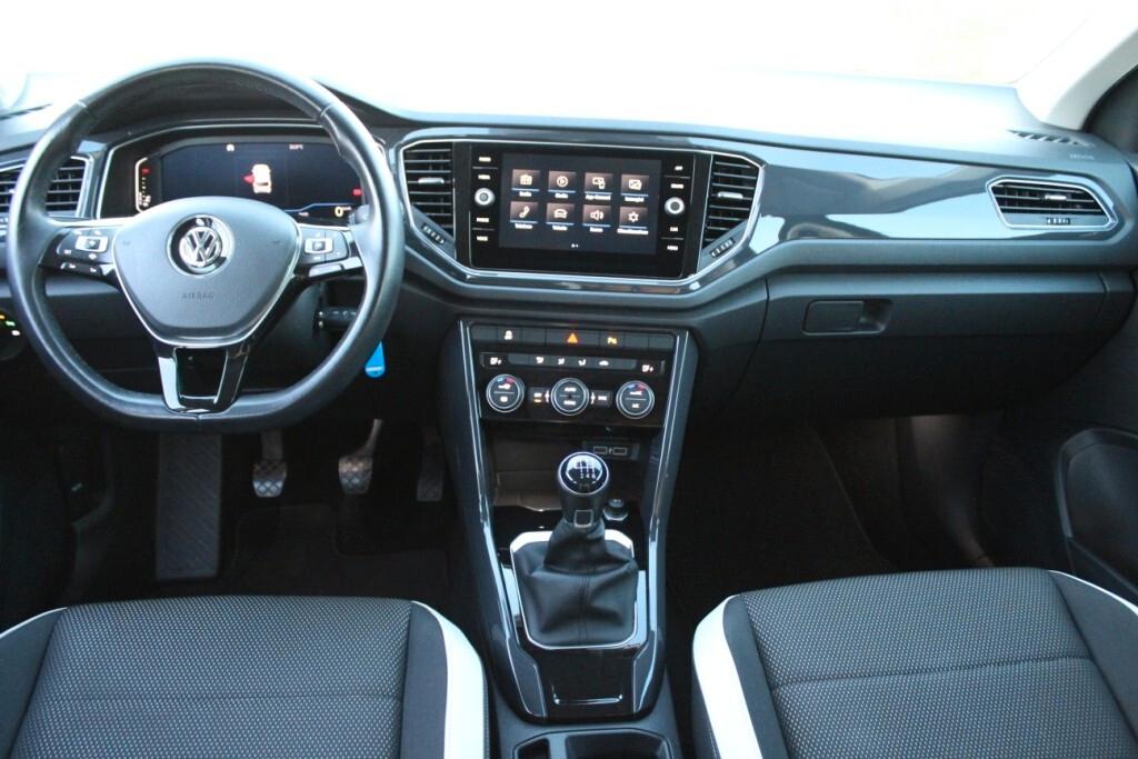 VOLKSWAGEN T-Roc 1.6 TDI *FULL LED *Quadro digitale