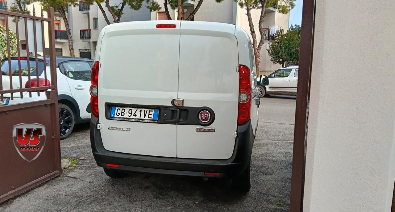 FIAT DOBLO' 1.6 MTJ-AUTOCARRO-3 POSTI