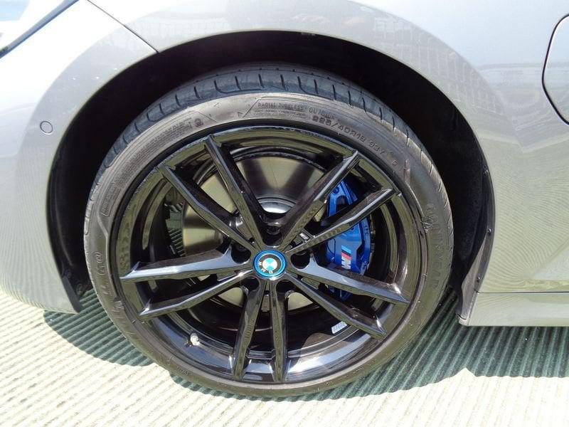 BMW Serie 3 330e xDrive Touring Msport