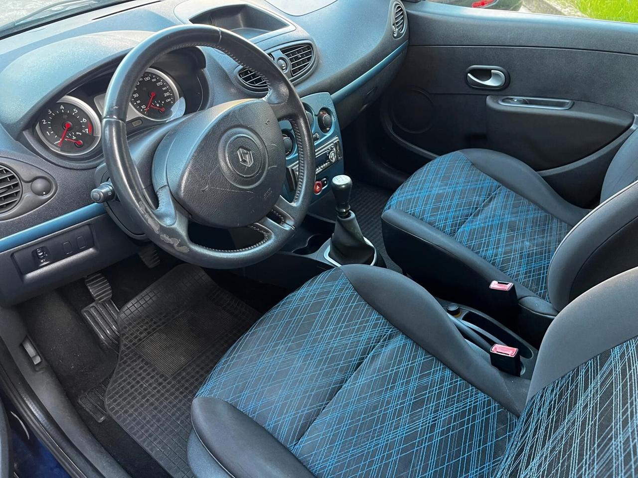 Renault Clio 1.2 16V 5 porte Le Iene 75 CV 55 KW revisione 07/2026