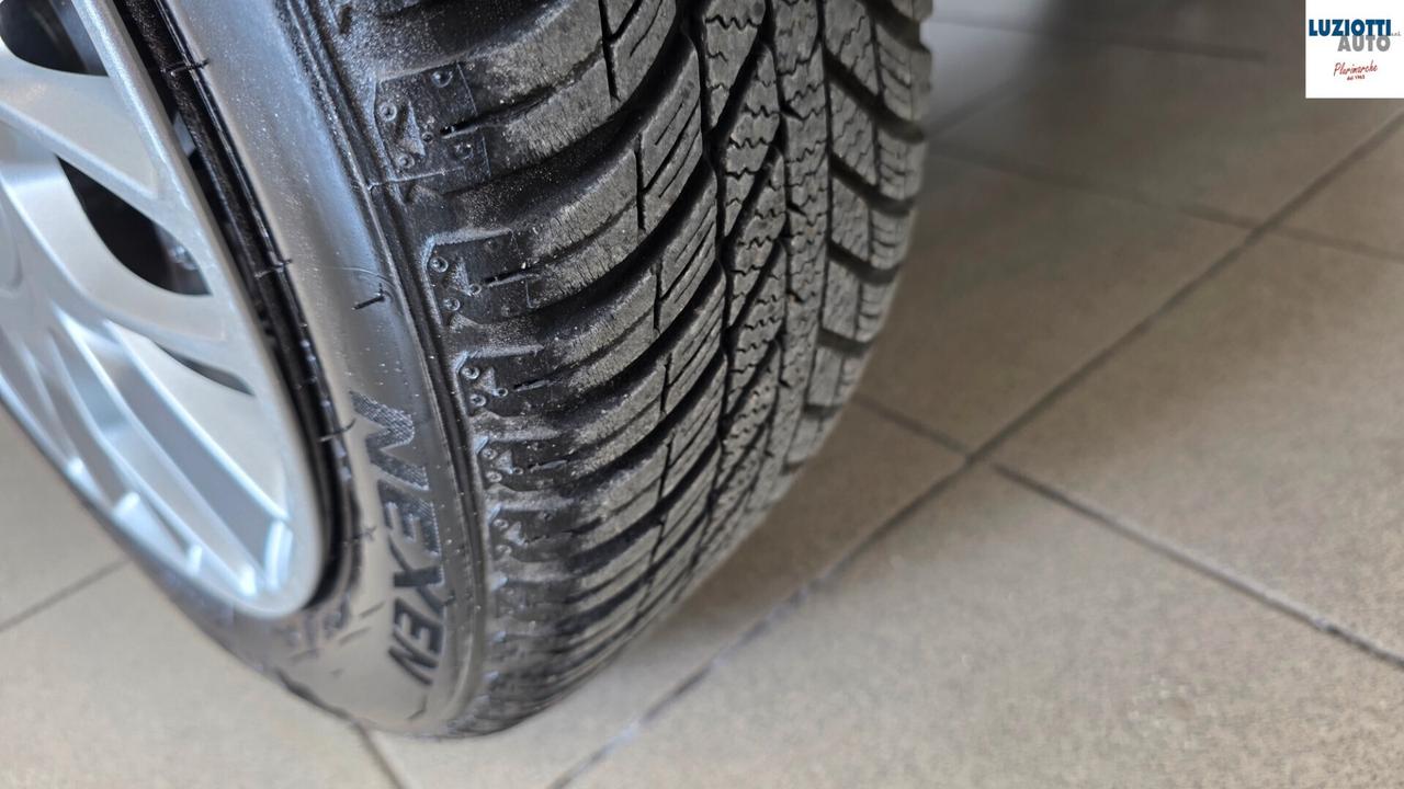 Lancia Ypsilon 1.2 69 CV 5 porte Gold