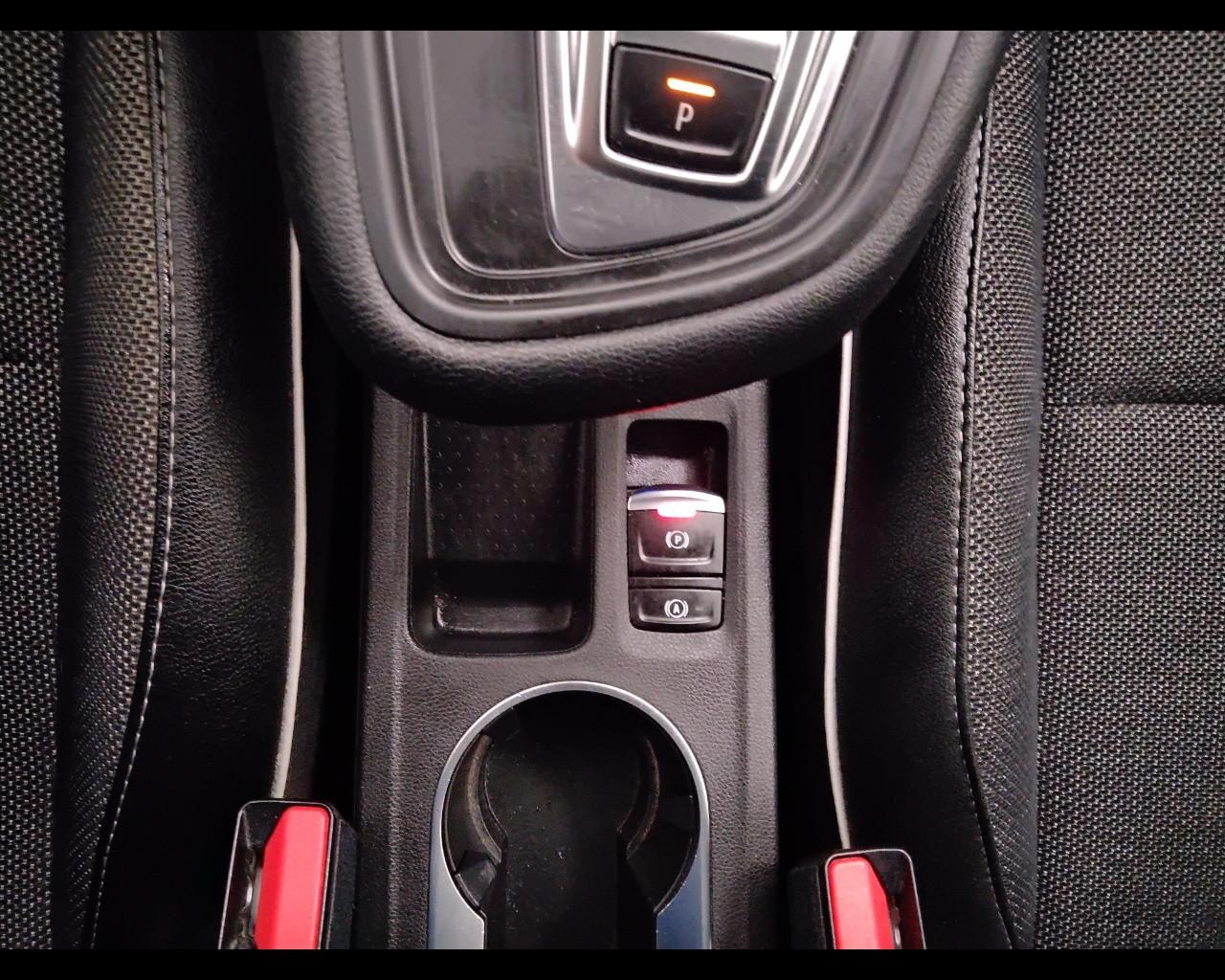 RENAULT Captur II 2019 - Captur 1.6 E-Tech full hybrid Techno 145cv auto