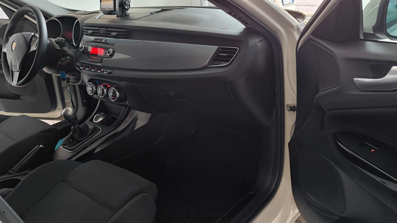 Alfa Romeo Giulietta 2.0 JTDm-2 140 CV Distinctive
