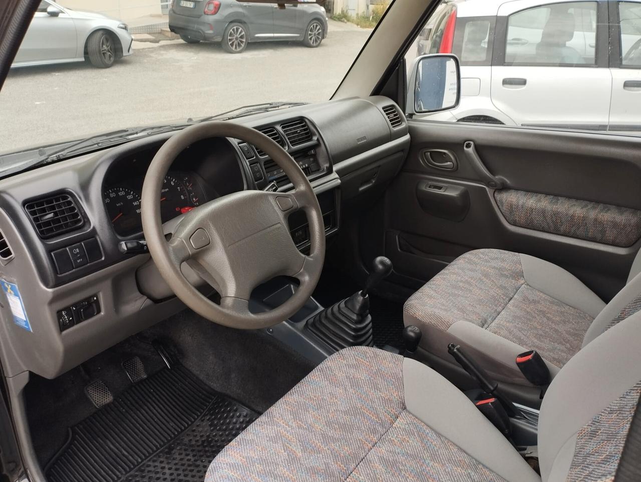 Suzuki Jimny 1.3i 16V cat 4WD JLX