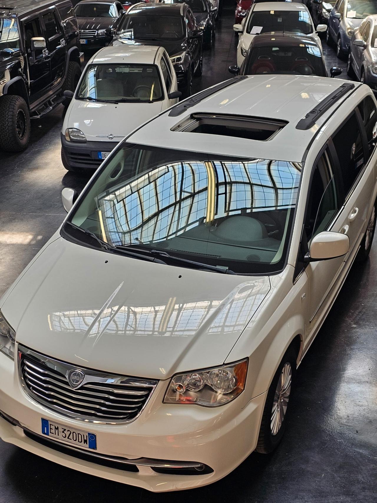 Lancia Voyager 2.8 Turbodiesel Platinum 163 CV