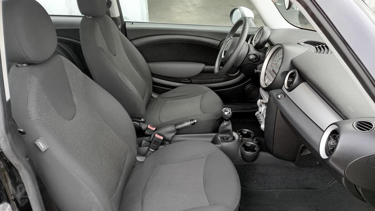 Mini Cooper 1.400 c.c. - 75 cv