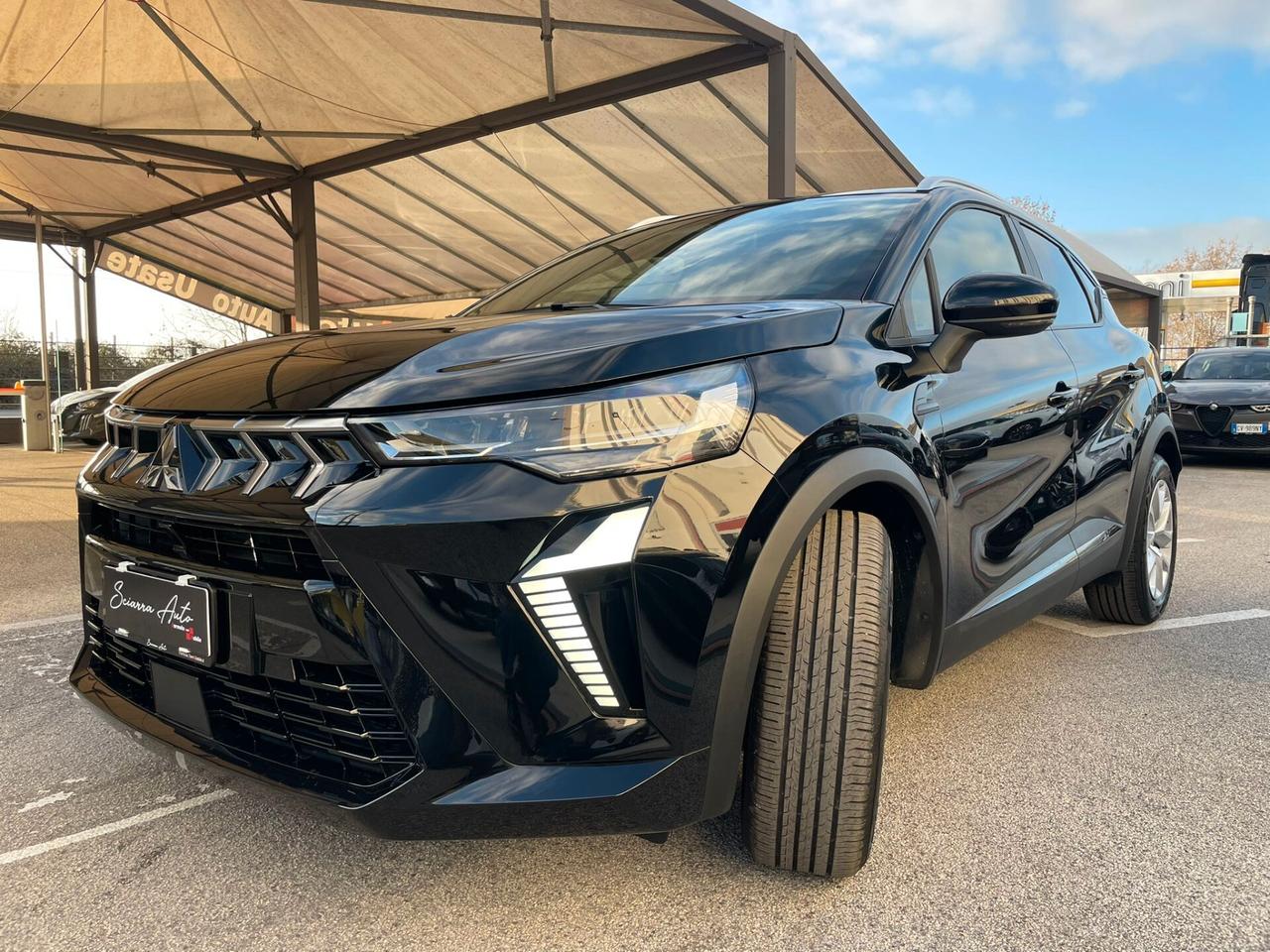 Renault Captur MITSUBISHI ASX 1.3 INVITE MHEV Evolution