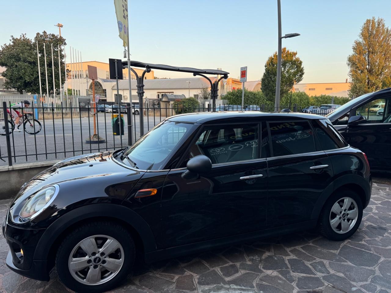 Mini 1.2 One 75 CV 5 porte neo patentati EURO6
