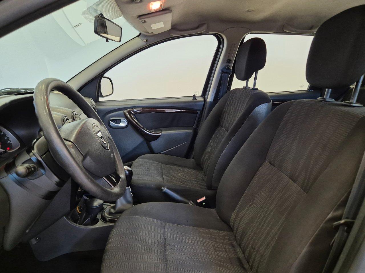 Dacia Duster 1.6 Ambiance 4x2 110cv - NEOPATENTATI - Clima - Radio Mp3