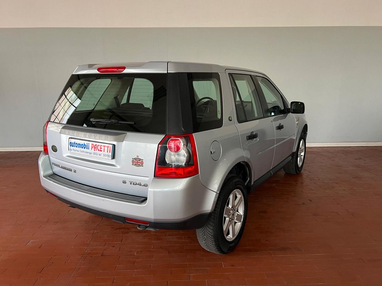 Land Rover Freelander 2 2.2 TD4 S