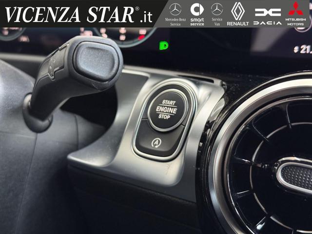 MERCEDES-BENZ GLB 180 d PREMIUM AMG