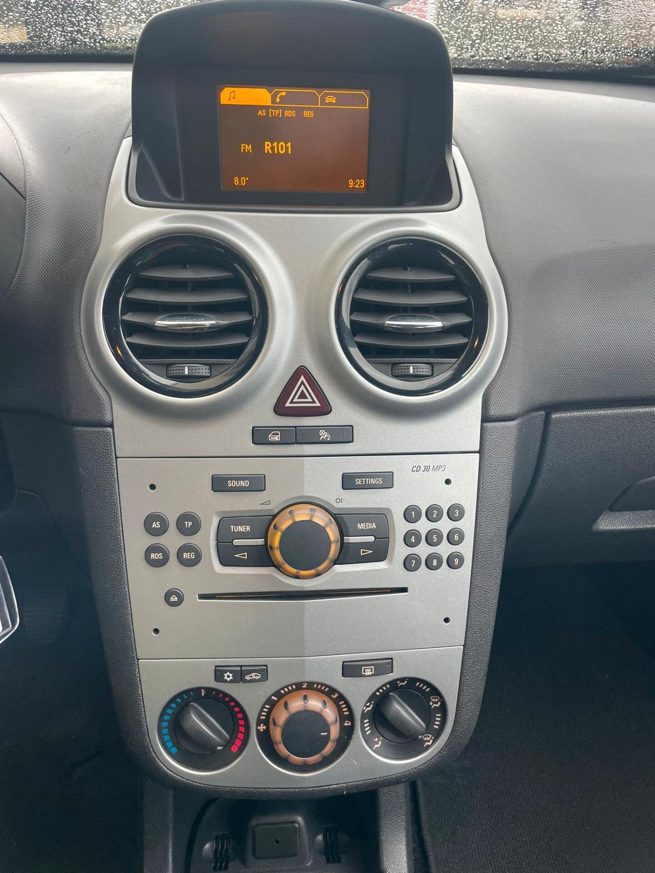 OPEL CORSA 1.3 CDTI 75CV F.AP. 5 PORTE AUTO PER NEO PATENTATI