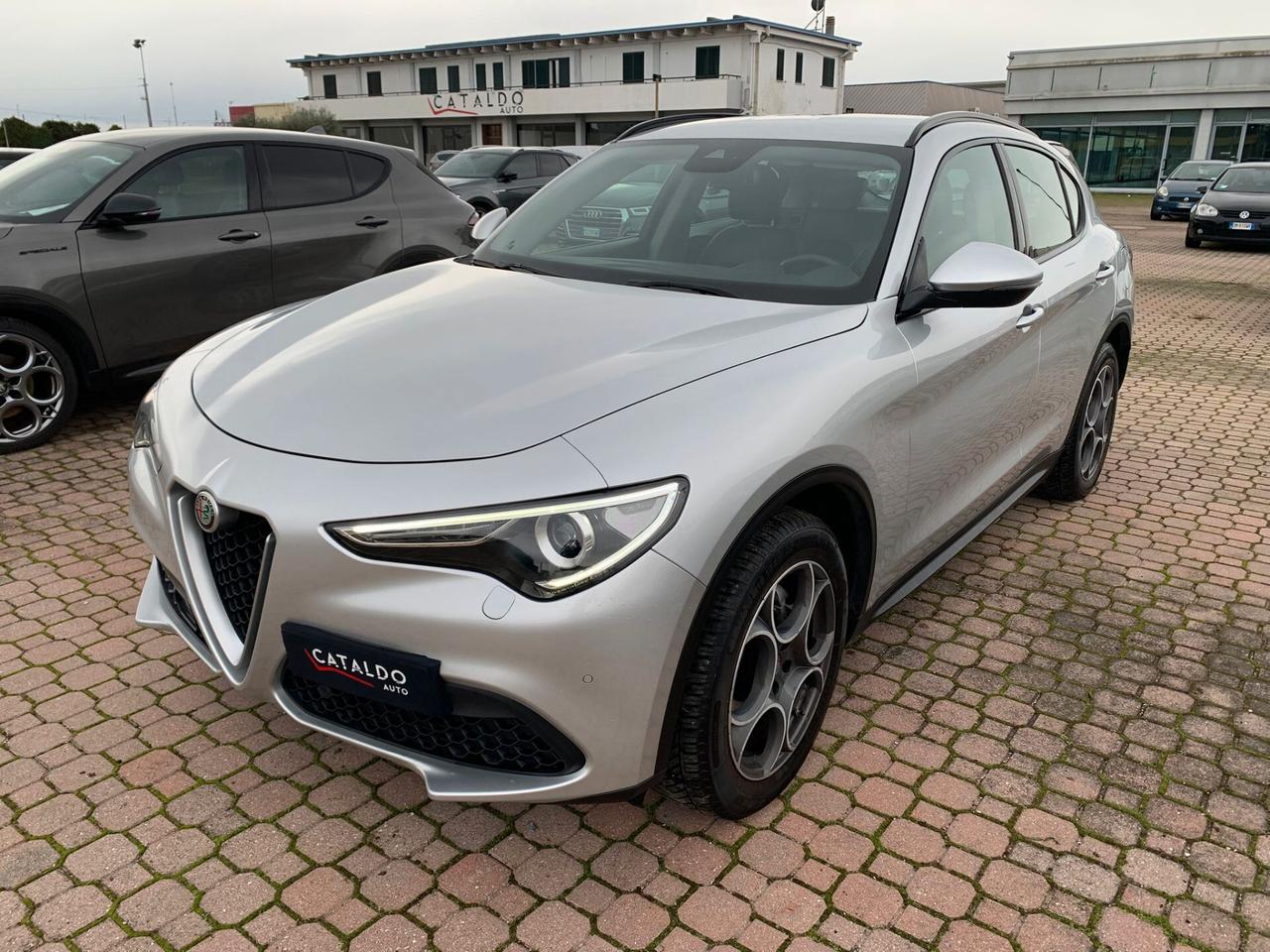 Alfa Romeo Stelvio 2.2 Turbodiesel 210 CV AT8 Q4 Super