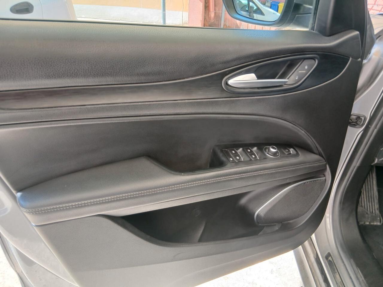 Alfa Romeo Stelvio 2.2 Turbodiesel 210 CV AT8 Q4