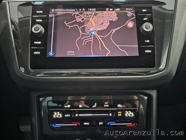 VOLKSWAGEN Tiguan 2.0 TDI 150CV SCR DSG Life Navi - Fari Led