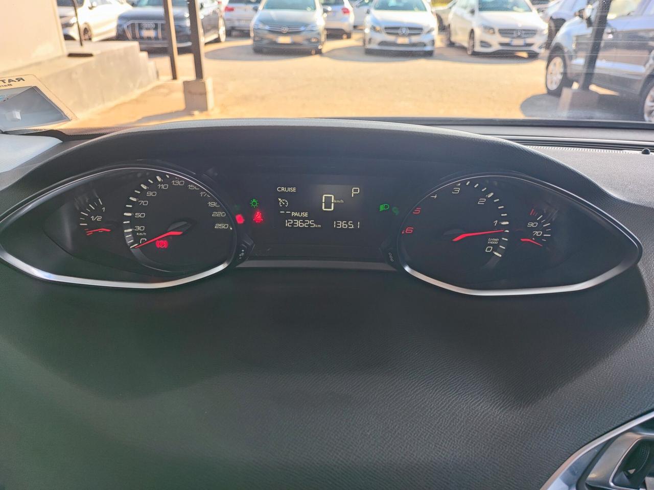 Peugeot 308 BlueHDi 120 S&S SW Business